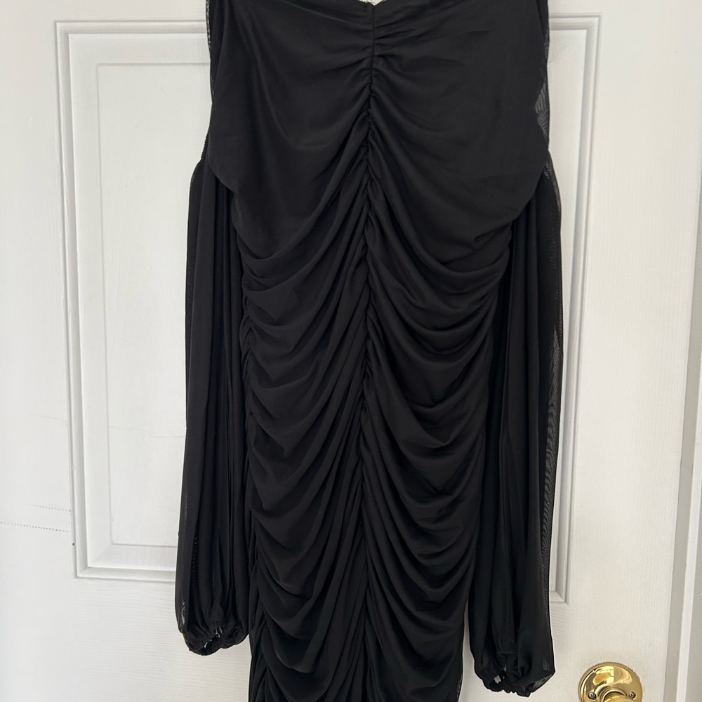 Elegant Black Ruched Dress